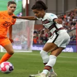 assistir-futebol-feminino-pela-internet